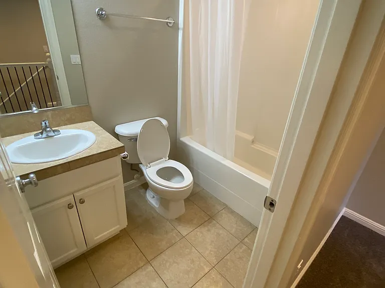 Kid's Bathroom