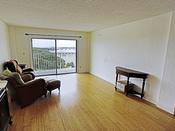 4th image of 145 N Halifax Ave APT 805