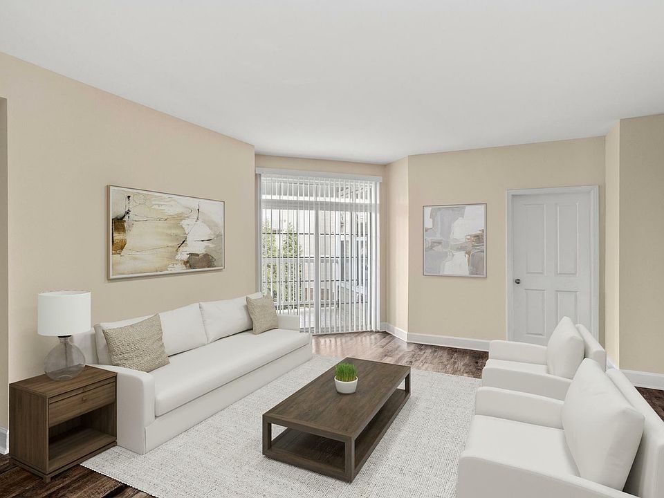 Lenox Village - Standard Living Room