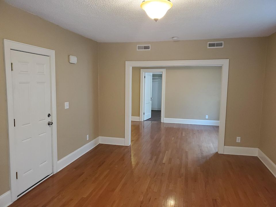 1st image of 3644 10th Ave S APT 202