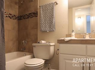 70 Northpoint Dr #2228, Houston, TX 77060