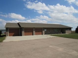 17015 S Winchester Ave, Holstein, NE 68950