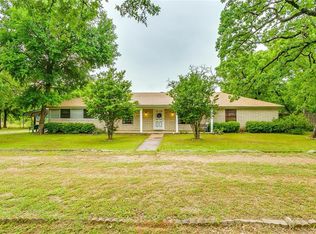 105 Meredith St, Whitney, TX 76692