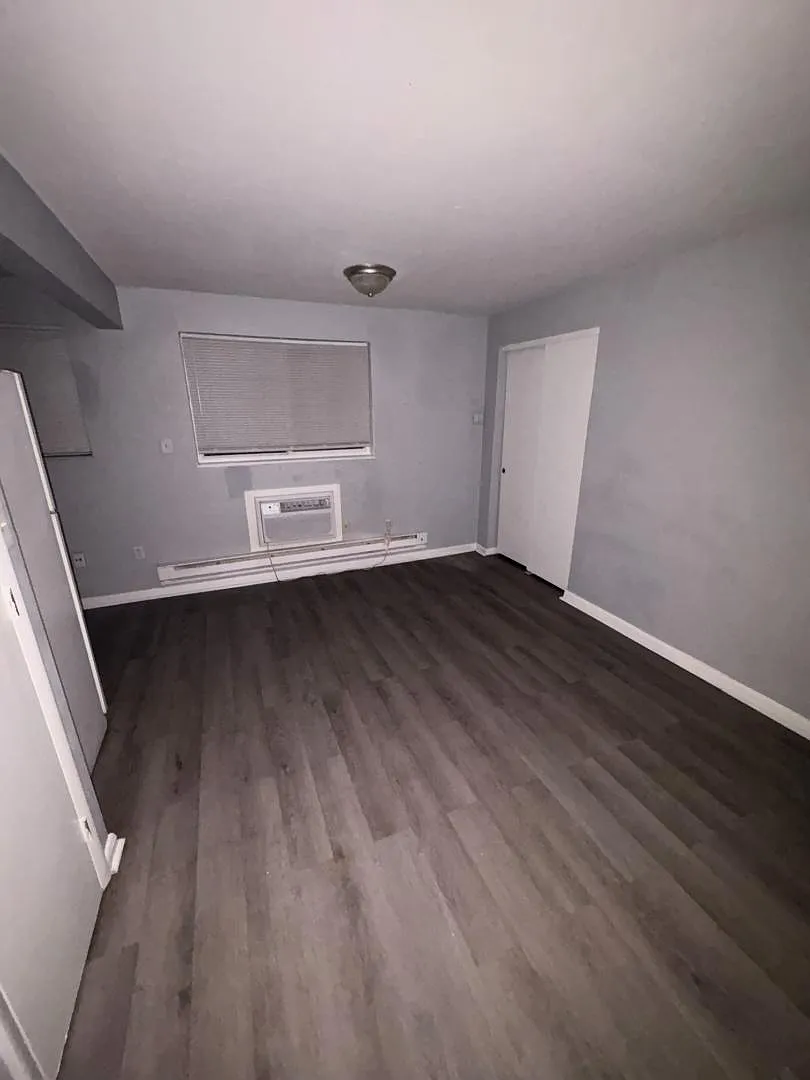 2929 Hoover Ave - 1 — Photo 4