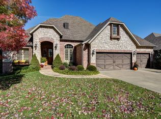 4151 E Kensington St, Springfield, MO 65809