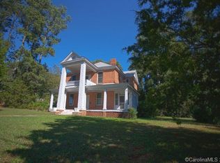 201 S Providence St, Waxhaw, NC 28173