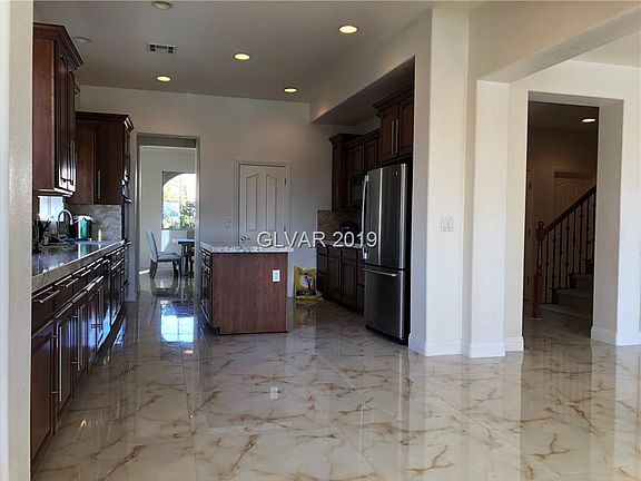 5th image of 12137 Vista Linda Ave