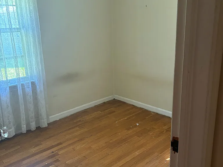 412 Joan Ave — Photo 12