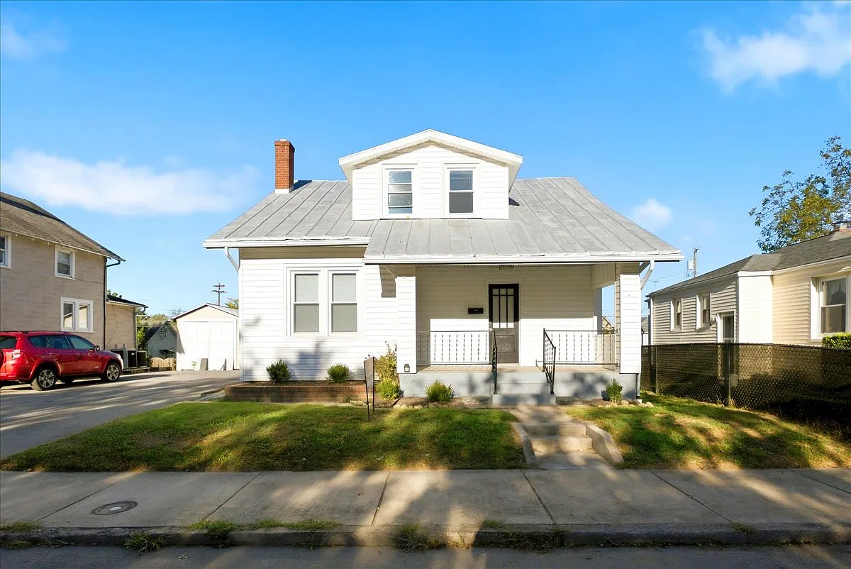 4 bed, 1615 sqft, $2,300 — Photo 1