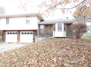 8411 N Pomona Ave, Kansas City, MO 64153