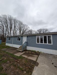 8229 Timberwood Ln, Erie, PA, 16509