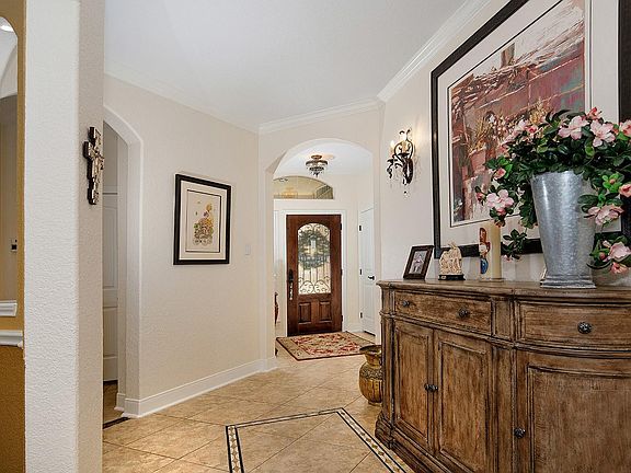 3rd image of 158 W Heritage Mill Cir