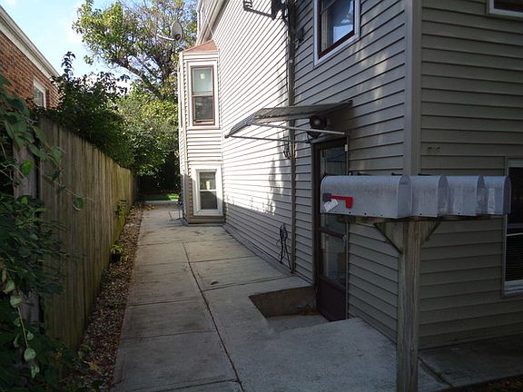 2nd image of 5138 N Keeler Ave