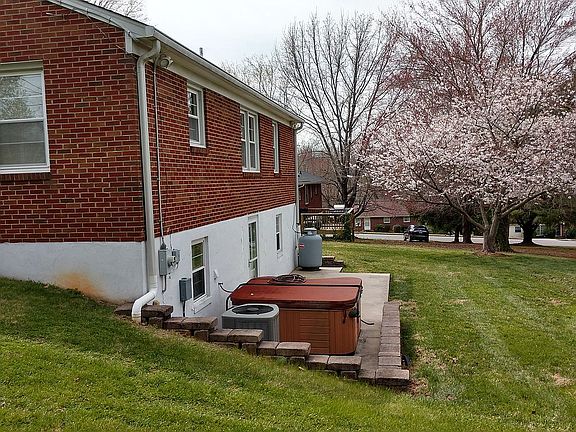 4th image of 1137 Glenfield Dr