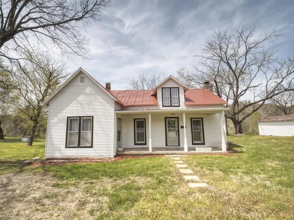 3936 New Harmony Rd, Hartsville, TN 37074