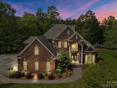8884 Beach Bluff Ct, Sherrills Ford, NC, 28673