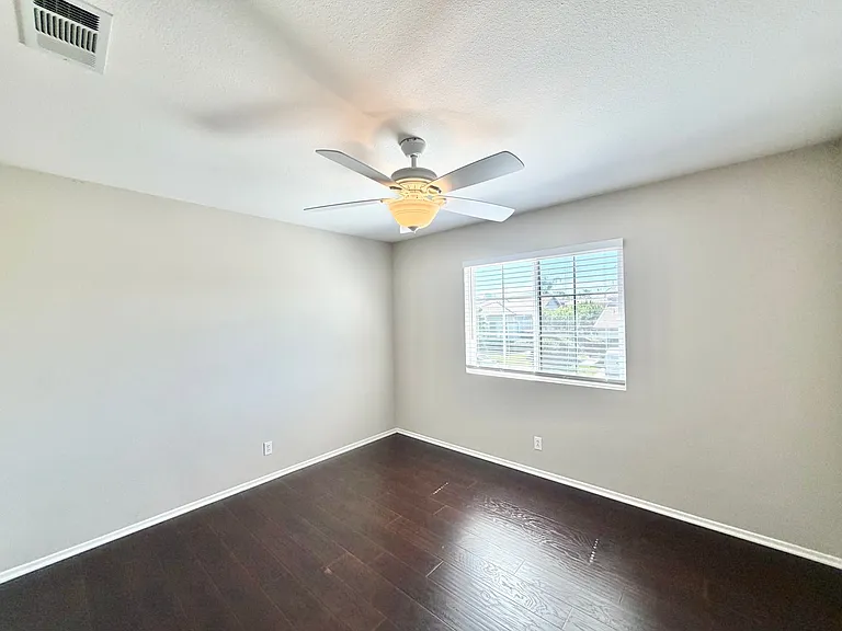 42041 Delmonte St — Photo 23