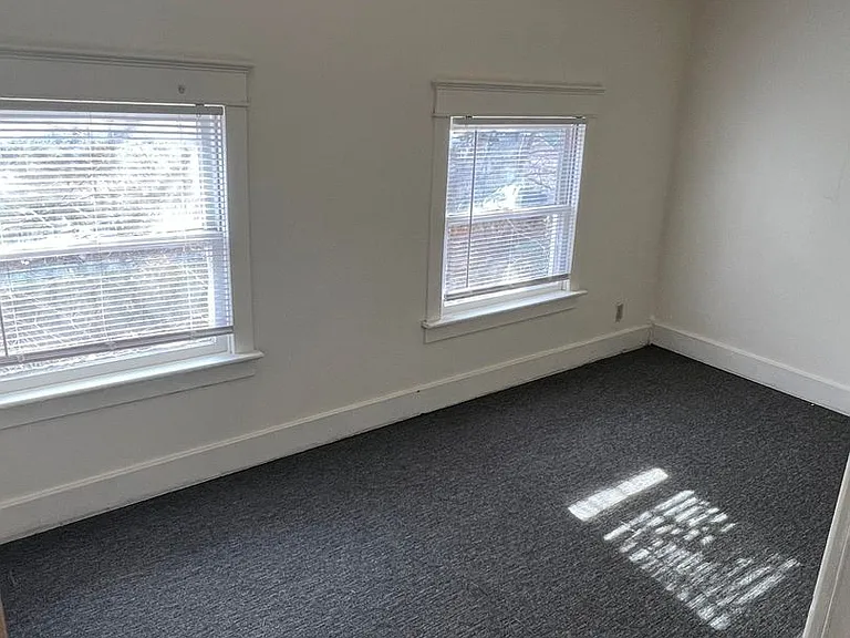 411 SW Tyler St #413 — Photo 9