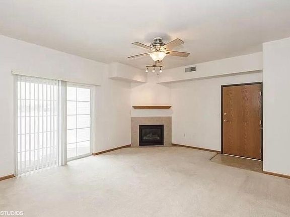 2nd image of 60 E Jefferson St #6