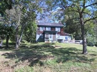 2441 Ivory Rd NW, Dellroy, OH 44620