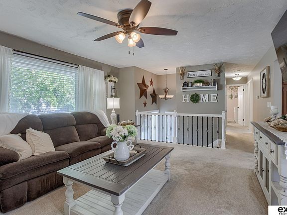 2nd image of 7344 Park Crest Dr