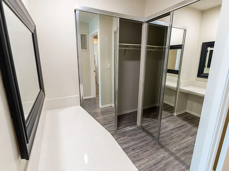 4200 Harbor Blvd — Photo 22