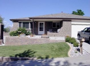 2431 S Hoyt Ct, Lakewood, CO 80227