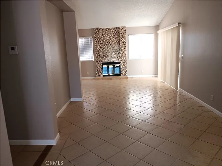 37623 Lilacview Ave — Photo 12