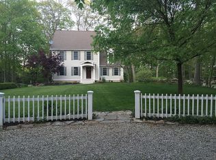 16 S Ridge Rd, Niantic, CT 06357
