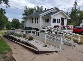 1700 W 1st St, Sioux City, IA 51103