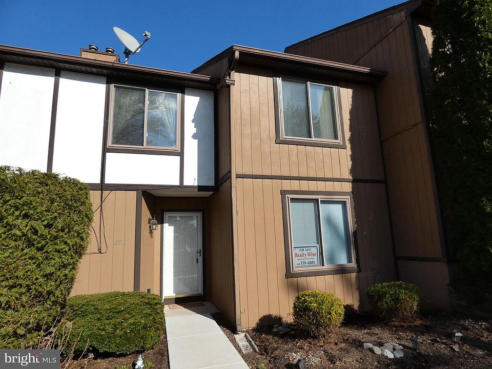 1st image of 69-3 Azalea Way