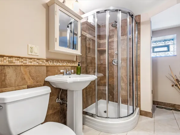 161-40 98th Street image 31 of 36