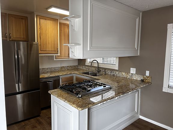 5th image of 653 7th St #653