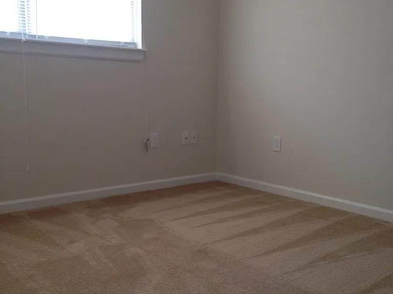 1139 E Ocean View Ave — Photo 3