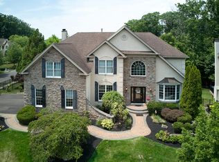 3794 Powder Horn Dr, Furlong, PA 18925