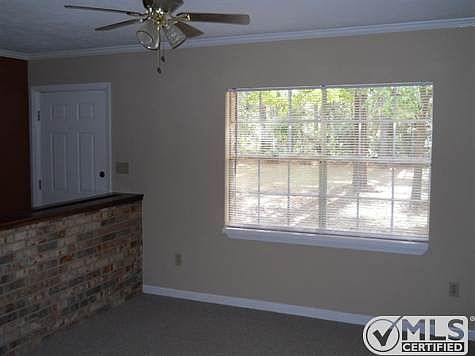 5th image of 10639 Rebel Cir