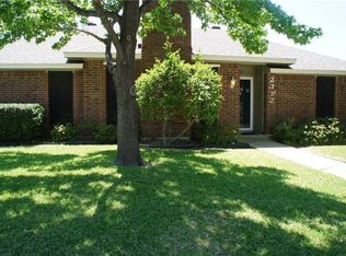 2312 Silverthorne Dr, Dallas, TX 75287
