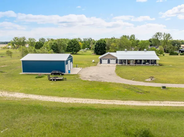 17495 Bison Trl, White Pigeon, MI 49099