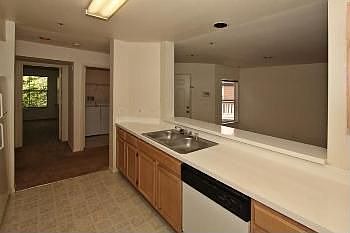 3rd image of 470 S Pin Oak 316 Pl