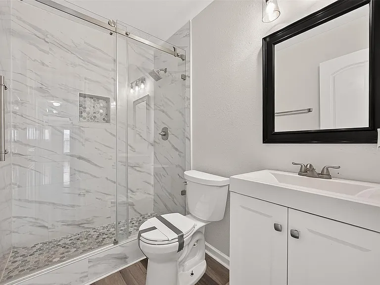7242 Autumn Bluff Ln — Photo 35