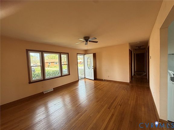 4th image of 4819 Twila Ln