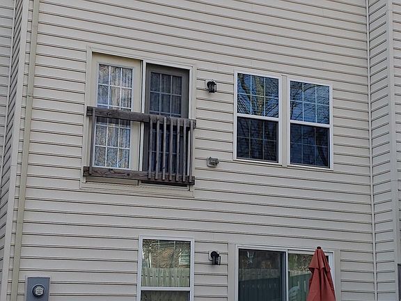 2nd image of 4541 Alliance Way
