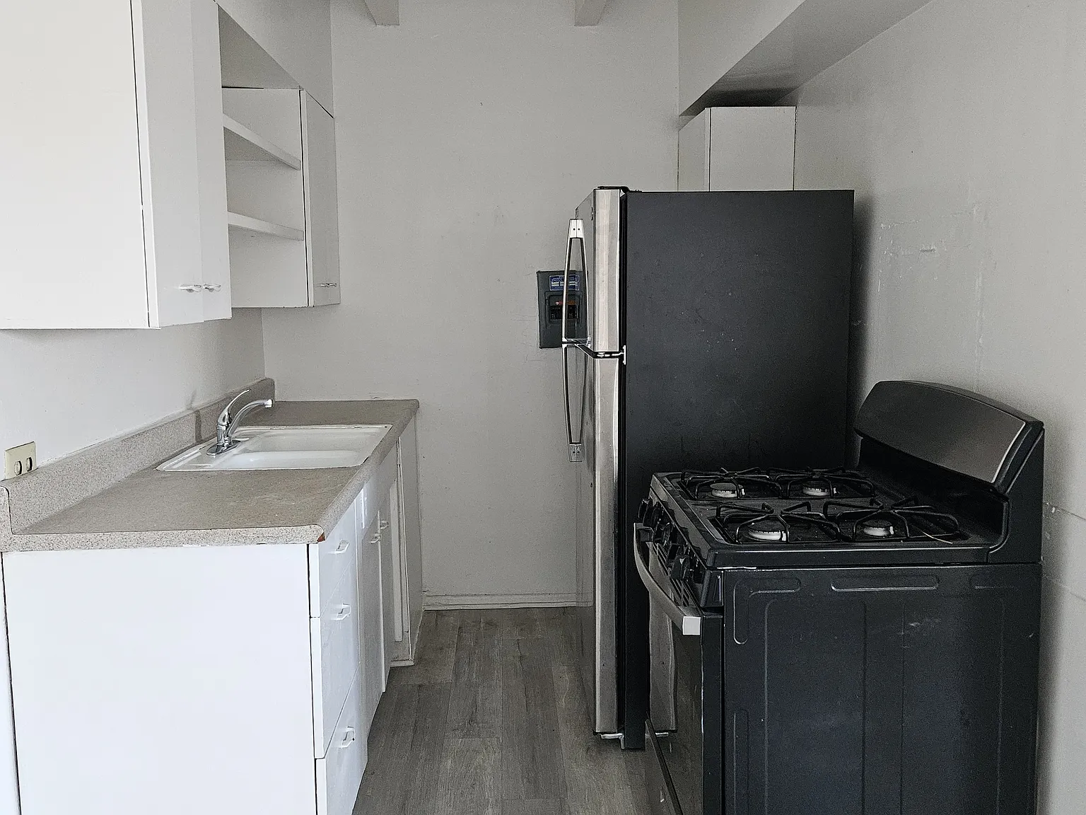 1 bed, 650 sqft, $900 — Photo 4