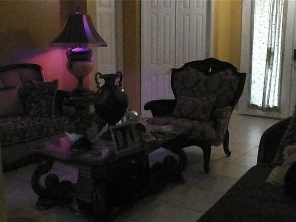 4th image of 2415 Maracaibo Dr