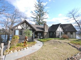 254 W Shore Trl, Sparta, NJ 07871