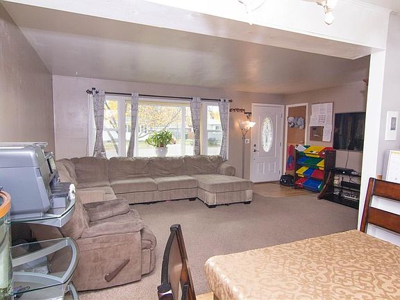 5th image of 2151 Pueblo Dr