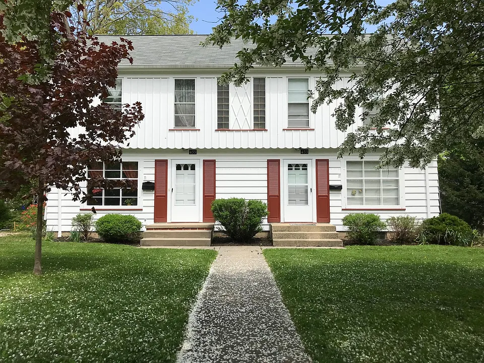453 Rockwell St