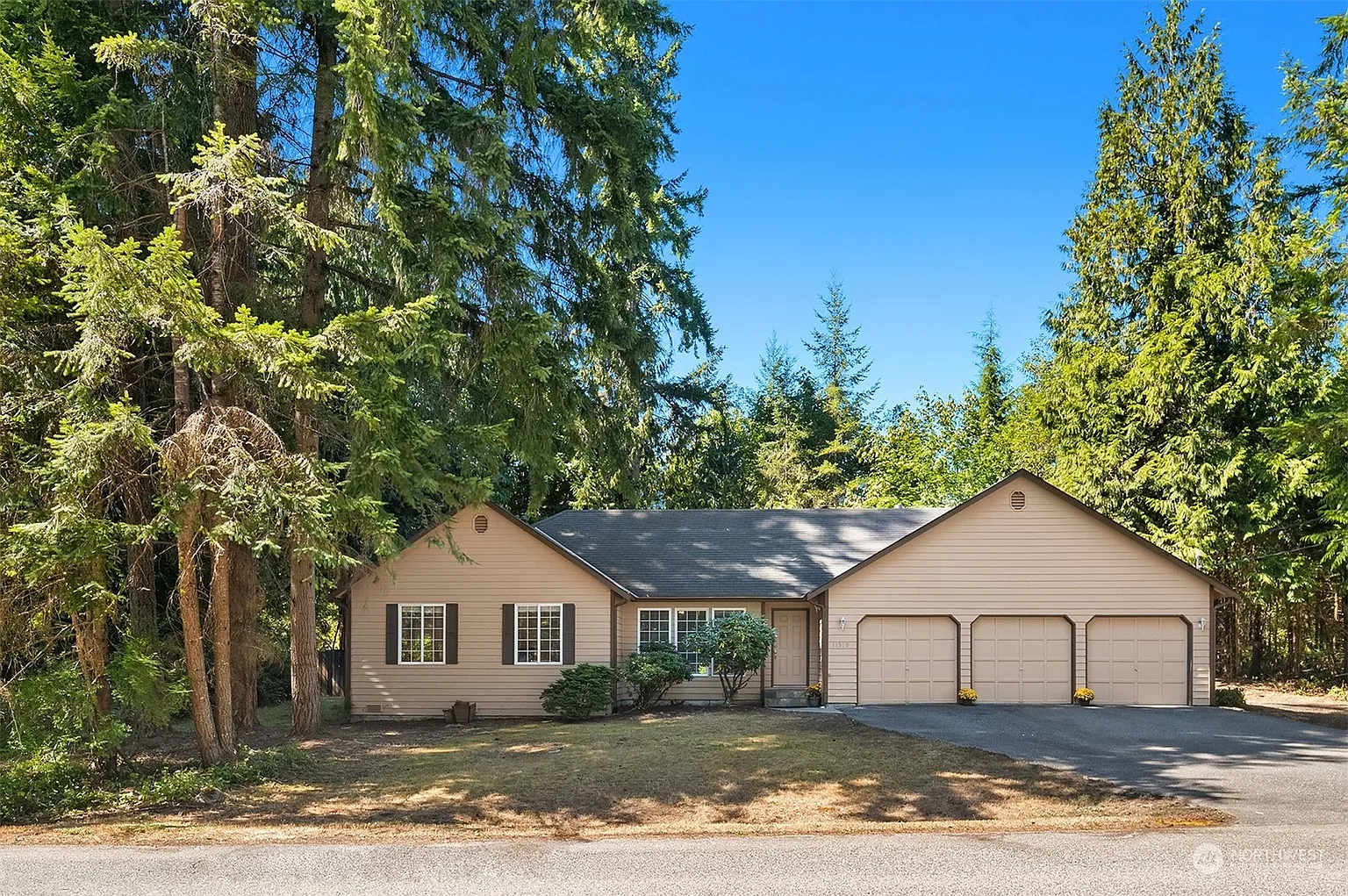 11519 320th Avenue NE photo 1