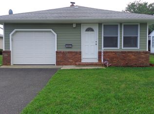 550 Jamaica Blvd, Toms River, NJ 08757