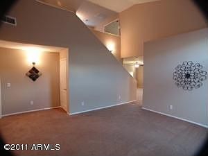 4th image of 1365 E Leslie Ave
